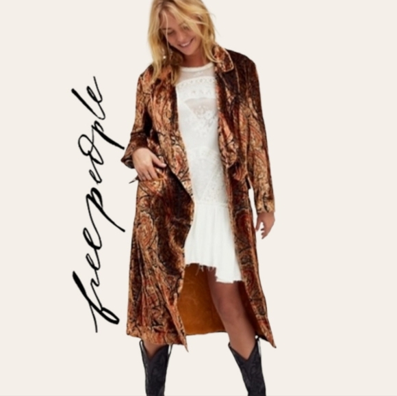 Free People Jackets & Blazers - NWT Free People Danni velvet duster.